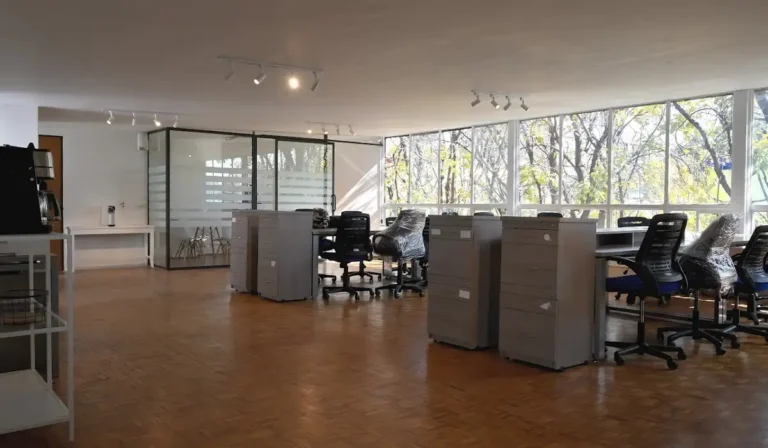 inhouse frambuesa oficinas 768x448